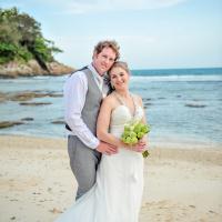 Zoey and Philip married in Thailand