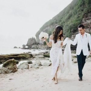 Linh and Khoa married in Bali
